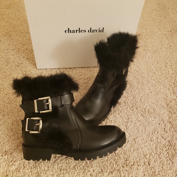 Charles David Reno Black Leather Faux Fur - Picture 2 of 7